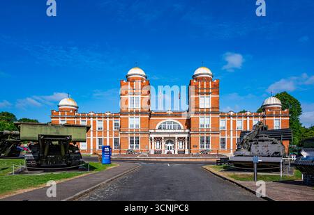 Le Royal Engineers Museum dans le Kent avec quelques-uns des véhicules de l'exposition extérieure Banque D'Images