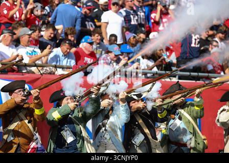 Foxborough, ma, États-Unis. 21 septembre 2025. MA, États-Unis ; Endzone Militia pendant le match NFL entre les Pittsburgh Steelers et les New England Patriots au Gillette Stadium à Foxborough, ma. Crédit : csm/Alamy Live News Banque D'Images