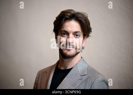 Berlin, Allemagne. 22 septembre 2025. Chef d'orchestre Michele Spotti, photographié en marge d'une conférence de presse. Crédit : Britta Pedersen/dpa/Alamy Live News Banque D'Images