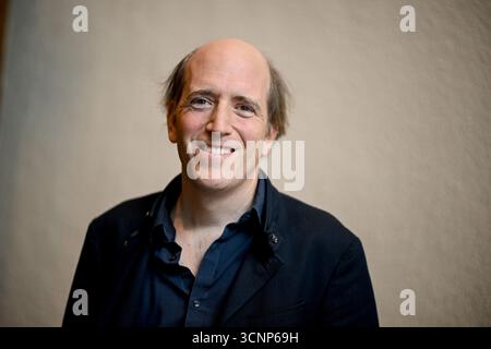 Berlin, Allemagne. 22 septembre 2025. Chef d'orchestre Titus Engel, photographié en marge d'une conférence de presse. Crédit : Britta Pedersen/dpa/Alamy Live News Banque D'Images