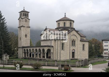 Bosnie-Herzégovine, Drvar (Mun.), Drvar (Titov Drvar) : église de St Sava (Drvar) Banque D'Images