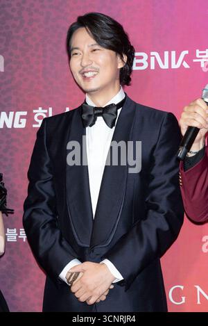 Busan, Corée du Sud. 18 septembre 2025. L'acteur sud-coréen Kim Nam-gil assiste au tapis rouge pour la cérémonie d'ouverture des BUIL film Awards 2025 au Signiel Busan à Busan, en Corée du Sud, le 18 septembre 2025. (Photo : Lee Young-ho/Sipa USA) crédit : Sipa USA/Alamy Live News Banque D'Images
