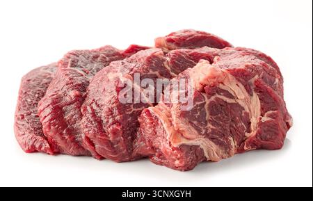 coupes de viande de bœuf tranchée crue fraîche isolées sur fond blanc Banque D'Images