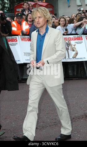 Owen Wilson à la première mondiale des Crashers de mariage, Londres, 4 juillet 2005. Banque D'Images