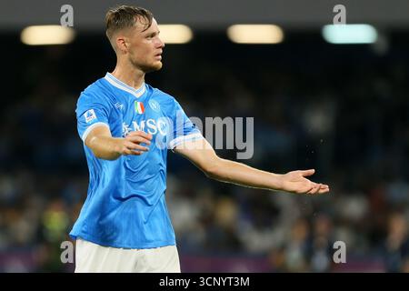 Naples, Italie. 22 septembre 2025. Sam Beukema de la SSC Napoli gestes pendant le match de Serie A entre la SSC Napoli et Pisa SC au Stadio Maradona le 22 septembre 2025 à Naples, Italie . Crédit : Marco Canoniero/Alamy Live News Banque D'Images