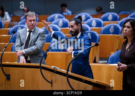 LA HAYE - Diederik van Dijk (SGP), Ulysse Ellian (VVD) et Claudia van Zanten (BBB), lors d'un débat à la Chambre des représentants sur le paquet de mesures de lutte contre l'antisémitisme. ANP LINA SELG netherlands Out - belgique Out Credit : ANP/Alamy Live News Banque D'Images