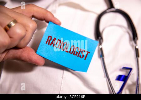 Radiographie des poumons humains isolés sur fond blanc espace pour texte Banque D'Images