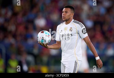 Valencia, Espagne. 23 septembre 2025. Kylian Mbappe du Real Madrid réagit lors du match de football de la liga entre le Real Madrid et Levante UD, à Valence, en Espagne, le 23 septembre 2025. Crédit : Stinger/Xinhua/Alamy Live News Banque D'Images