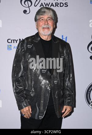 Nashville, États-Unis. 23 septembre 2025. Randy Owen arrive à la 8e cérémonie annuelle des Nashville Songwriter Awards qui s'est tenue au Ryman Auditorium le 23 septembre 2025 à Nashville, TN © Tammie Arroyo/AFF-USA.com crédit : AFF/Alamy Live News Banque D'Images