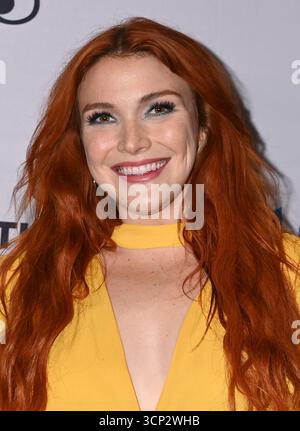 Nashville, États-Unis. 23 septembre 2025. Caylee Hammack arrive à la 8e cérémonie annuelle des Nashville Songwriter Awards qui s'est tenue au Ryman Auditorium le 23 septembre 2025 à Nashville, TN © Tammie Arroyo/AFF-USA.com crédit : AFF/Alamy Live News Banque D'Images