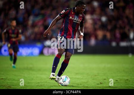 VALENCE, ESPAGNE - 23 SEPTEMBRE : Etta Eyong de Levante UD lors du match LaLiga EA Sports entre Levante UD et Real Madrid CF à Ciutat de Valencia le 23 septembre 2025 à Valence, Espagne. (Photo de QSP) Banque D'Images
