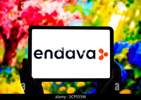 Chine. 24 septembre 2025. Dans cette illustration photo, le logo d'Endava est affiché sur l'écran de la tablette. Crédit : SOPA images Limited/Alamy Live News Banque D'Images