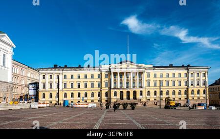 Palais du gouvernement à Helsinki, Finlande, un bâtiment néoclassique sur la place du Sénat, abritant le bureau du premier ministre et le Conseil d’État. Banque D'Images