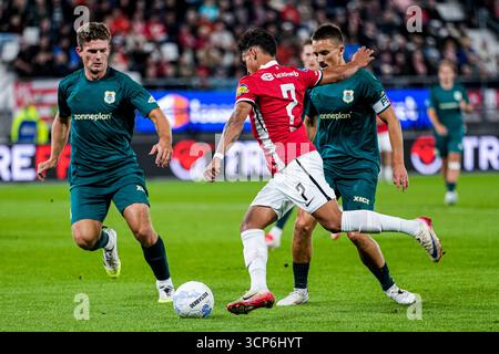 Alkmaar, pays-Bas. 24 septembre 2025. ALKMAAR, PAYS-BAS - 24 SEPTEMBRE : Weslley Patati de l'AZ Alkmaar tourne lors du match néerlandais Eredivisie entre l'AZ Alkmaar et PEC Zwolle au stade AFAS le 24 septembre 2025 à Alkmaar, pays-Bas. (Photo de Ed van de Pol/Orange Pictures) crédit : Orange pics BV/Alamy Live News Banque D'Images