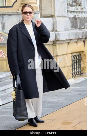 Blanca Suarez quitte l'hôtel Maria Cristina lors du 73e Festival international du film de San Sebastian Donostia à San Sebastian, en Espagne, le 24 septembre. (Photo de COOLMedia/NurPhoto) crédit : NurPhoto SRL/Alamy Live News Banque D'Images