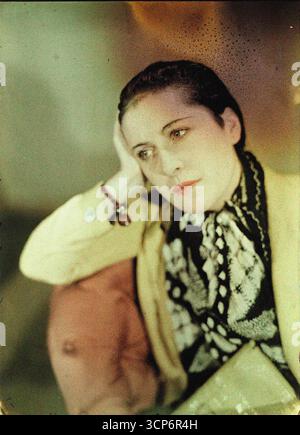 Autoportrait. Musée : Musée national d'art moderne, Centre Georges Pompidou, Paris. Auteur : DORA MAAR. Banque D'Images