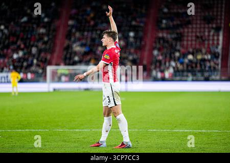 Alkmaar, pays-Bas. 24 septembre 2025. ALKMAAR, PAYS-BAS - 24 SEPTEMBRE : Wouter va de l'AZ Alkmaar agiter pendant le match néerlandais Eredivisie entre l'AZ Alkmaar et PEC Zwolle au stade AFAS le 24 septembre 2025 à Alkmaar, pays-Bas. (Photo de Ed van de Pol/Orange Pictures) crédit : Orange pics BV/Alamy Live News Banque D'Images