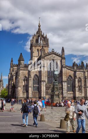Édimbourg, Écosse - 18 juin 2010 : L'église de High Kirk of Edinburgh (cathédrale St Giles) sur le Royal Mile à Édimbourg. Écosse Banque D'Images