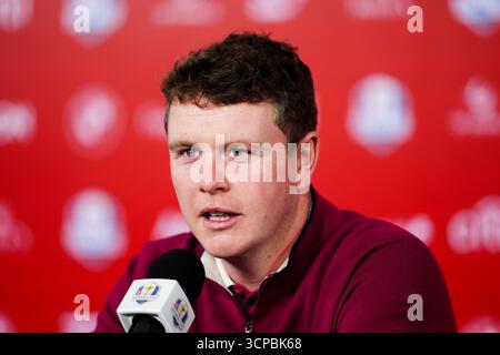 Robert MacIntyre de Team Europe lors d’une conférence de presse au Bethpage Black course, Farmingdale, New York, en prévision de la 45e Ryder Cup qui débutera demain. Date de la photo : jeudi 25 septembre 2025. Banque D'Images