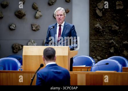 LA HAYE - Foort van Oosten, ministre sortant de la Justice et de la sécurité, la Chambre des représentants débat des émeutes à la Haye ANP /HOLLANDSE HOOGTE /ROBIN UTRECHT pays-bas Out - belgique Out Banque D'Images