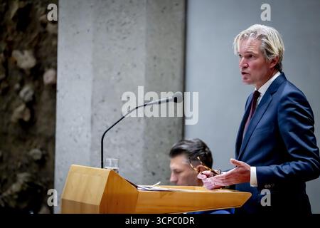 LA HAYE - Foort van Oosten, ministre sortant de la Justice et de la sécurité, la Chambre des représentants débat des émeutes à la Haye ANP /HOLLANDSE HOOGTE /ROBIN UTRECHT pays-bas Out - belgique Out Banque D'Images