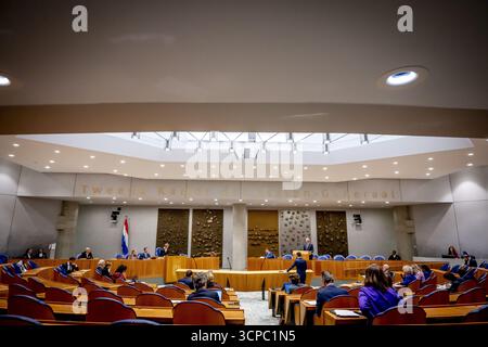 LA HAYE - Foort van Oosten, ministre sortant de la Justice et de la sécurité, la Chambre des représentants débat des émeutes à la Haye ANP /HOLLANDSE HOOGTE /ROBIN UTRECHT pays-bas Out - belgique Out Banque D'Images
