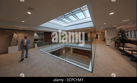 Bruxelles, Belgique. 25 septembre 2025. Cette image montre l'intérieur du bâtiment Marnix, le siège récemment rénové de la banque ING Belgique à Bruxelles, jeudi 25 septembre 2025. BELGA PHOTO BENOIT DOPPAGNE crédit : Belga News Agency/Alamy Live News Banque D'Images