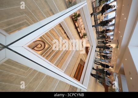 Bruxelles, Belgique. 25 septembre 2025. Cette image montre l'intérieur du bâtiment Marnix, le siège récemment rénové de la banque ING Belgique à Bruxelles, jeudi 25 septembre 2025. BELGA PHOTO BENOIT DOPPAGNE crédit : Belga News Agency/Alamy Live News Banque D'Images