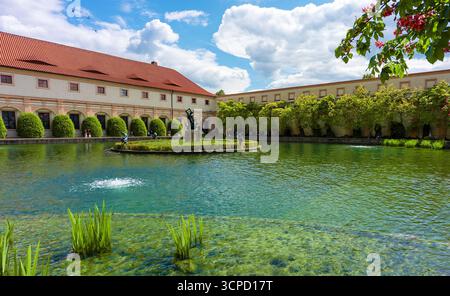 Jardin Waldstein avec fontaine Hercule à Prague. Banque D'Images