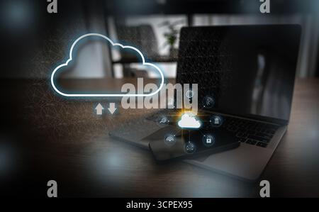 Cloud computing stockage sauvegarde synchronisation de données sécurité réseau portable smartphone serveur base de données en ligne plate-forme de services numériques SaaS PaaS IaaS, virtualiza Banque D'Images