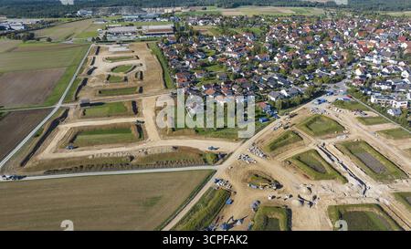 Travaux de développement de la nouvelle zone de construction dans la municipalité de Moetzingen. 175 parcelles à bâtir sont prévues dans les zones de développement de Roete II et III Banque D'Images