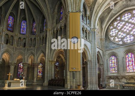 Vue intérieure, Cathédrale notre-Dame, Lausanne, Suisse Banque D'Images