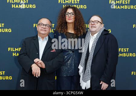 Albert Wiederspiel, Malika Rabahallah und Gustav Peter Wöhler BEI der Festivaleröffnung mit der Premiere des Kinofilms 'Lovely Day / mille secrets, mille dangers' auf dem 33. Filmfest Hamburg 2025 im Cinemaxx Dammtor. Hambourg, 25.09.2025 Banque D'Images