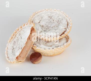 Biscuit farci pain isolé fond de nature avec chemin de découpage Banque D'Images