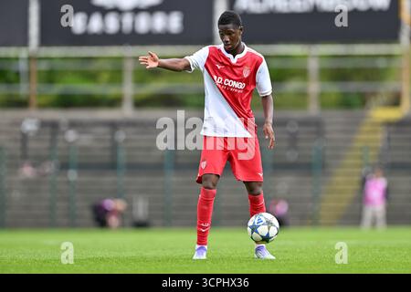Roeselare, Belgique. 18 septembre 2025. Serigne Sylla (11 ans) de Monaco photographié lors du match UEFA Youth League phase de la saison 2025 - 2026 entre le Club Brugge KV et L'AS Monaco le 18 septembre 2025 à Roeselare, Belgique. (Photo de David Catry/Sportpix) crédit : Sportpix/Alamy Live News Banque D'Images