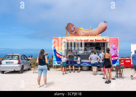 Imbissbude, Letzte Bratwurst vor Amerika, Am Leuchtturm Cabo de Sao Vicente, Am Kap Cabo de Sao Vicente, Felsenküste des Europäischen Festlands, Steilküste, Südwesten im Westküste der Algarve, Portugal, Südwestspitze Algarve *** snack bar, dernière saucisse avant l'Amérique, au phare Cabo de Sao Vicente, au cap Cabo de Sao Vicente, pointe sud-ouest du continent européen, côte rocheuse, côte ouest de l'Algarve, Portugal, côte ouest, côte ouest, Algarve Banque D'Images
