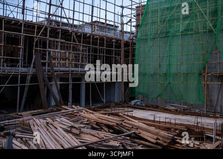 Hong Kong, Hong Kong. 26 septembre 2025. Vue générale montrant un chantier de construction le 26 septembre 2025 à Hong Kong. (Crédit image : © Vernon Yuen/Nexpher images via ZUMA Press Wire) USAGE ÉDITORIAL SEULEMENT ! Non destiné à UN USAGE commercial ! Banque D'Images
