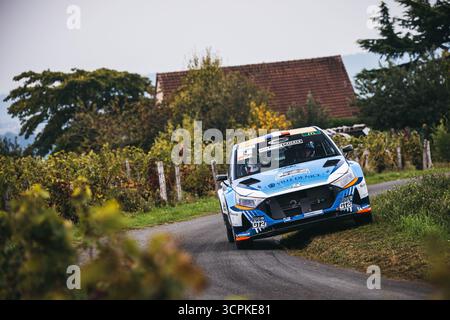 02 CAMILLI Eric, DE LA HAYE Thibault, Hyundai i20N Rally2, compétition 2C, action lors du Rallye coeur de France 2025, 7ème manche du Championnat de France des Rallyes 2025, du 27 au 28 septembre 2025 à Vendôme, France - photo Damien Saulnier/DPPI crédit : DPPI Media/Alamy Live News Banque D'Images