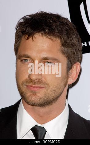 LOS ANGELES, CALIFORNIE, États-Unis : Gerard Butler assiste à la 10e édition des Critics Choice Awards de la Broadcast film Critics Association au Wiltern Theatre de Los Angeles, Californie, le 10 janvier 2005. © Lee Roth / Roth Stock Archives Banque D'Images