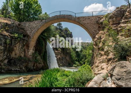 Le pont de Clandras est un ancien pont en Turquie Banque D'Images