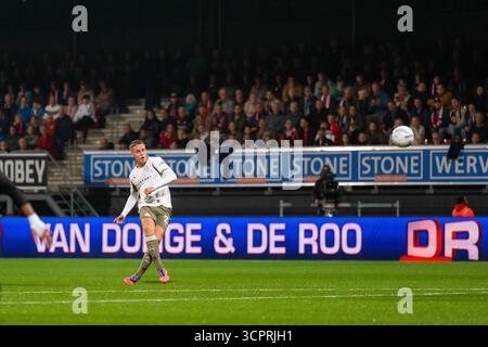 Rotterdam, Nederland. 27 septembre 2025. ROTTERDAM, 27-09-2025, Stadium Woudestein, saison 2025/2026, VriendenLoterij Eredivisie, Excelsior vs PSV Eindhoven, joueur PSV Joey Veerman crédit : Pro Shots/Alamy Live News Banque D'Images