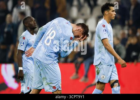 ALMELO - Joshua Kitolano du Sparta Rotterdam, lance Duijvestijn du Sparta Rotterdam, Teo Quintero du Sparta Rotterdam (G-d) lors du match néerlandais Eredivisie entre Heracles Almelo et Sparta Rotterdam au stade Erve Asito le 27 septembre 2025, à Almelo, pays-Bas. ANP VINCENT JANNINK Banque D'Images