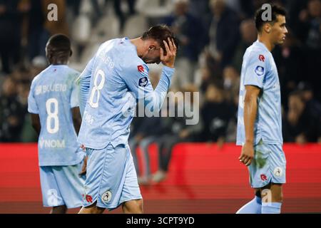 ALMELO - Joshua Kitolano du Sparta Rotterdam, lance Duijvestijn du Sparta Rotterdam, Teo Quintero du Sparta Rotterdam (G-d) lors du match néerlandais Eredivisie entre Heracles Almelo et Sparta Rotterdam au stade Erve Asito le 27 septembre 2025, à Almelo, pays-Bas. ANP VINCENT JANNINK Banque D'Images