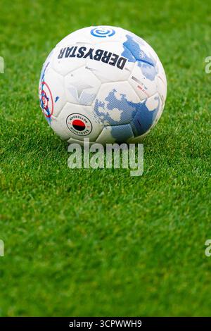 Rotterdam, Nederland. 27 septembre 2025. ROTTERDAM, 27-09-2025, Stadium Woudestein, saison 2025/2026, VriendenLoterij Eredivisie, Excelsior vs PSV Eindhoven, balle Excelsior Derbystar crédit : Pro Shots/Alamy Live News Banque D'Images