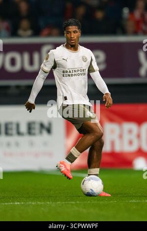 Rotterdam, Nederland. 27 septembre 2025. ROTTERDAM, 27-09-2025, Stadium Woudestein, saison 2025/2026, VriendenLoterij Eredivisie, Excelsior vs PSV Eindhoven, joueur PSV Ryan Flamingo crédit : Pro Shots/Alamy Live News Banque D'Images