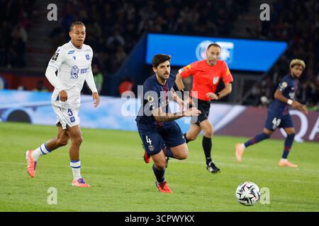 Paris, France. 27 septembre 2025. Lucas Beraldo du PSG lors du match de football français de League One 2025-26, PSG vs Auxerre au Parc des Princes, Paris, France, le 27 septembre 2025. Photo de Henri Szwarc/ABACAPRESS.COM crédit : Abaca Press/Alamy Live News Banque D'Images
