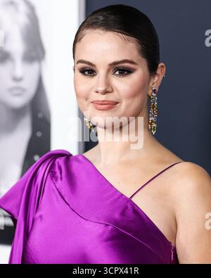 (FILE) Selena Gomez épouse le producteur de musique Benny Blanco le samedi 27 septembre 2025 à Santa Barbara, Californie. HOLLYWOOD, LOS ANGELES, CALIFORNIE, États-Unis - 2 NOVEMBRE : L'actrice, chanteuse, productrice et femme d'affaires américaine Selena Gomez portant Rodarte arrive au AFI Fest 2022 - première mondiale de la soirée d'ouverture des films originaux d'Apple 'Selena Gomez : My Mind and me' qui s'est tenue au TCL Chinese Theatre IMAX le 2 novembre 2022 à Hollywood, Los Angeles, Californie, États-Unis. (Photo de Xavier Collin/image Press Agency) Banque D'Images