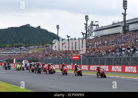 Motegi, Japon. 28 septembre 2025. Les coureurs participent au Grand Prix MotoGP du Japon au Twin Ring Motegi à Motegi, Tochigi, Japon, le 28 septembre 2025. Crédit : Qian Jun/Xinhua/Alamy Live News Banque D'Images