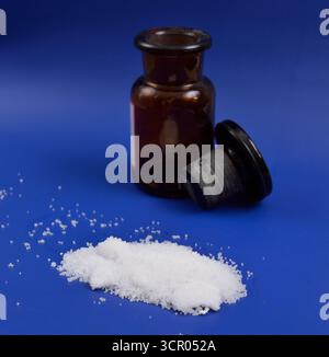 Hydroxyde de sodium, également connu sous le nom de lessive et soude caustique Banque D'Images