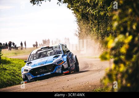 02 CAMILLI Eric, DE LA HAYE Thibault, Hyundai i20N Rally2, compétition 2C, action lors du Rallye coeur de France 2025, 7ème manche du Championnat de France des Rallyes 2025, du 27 au 28 septembre 2025 à Vendôme, France - photo Damien Saulnier/DPPI crédit : DPPI Media/Alamy Live News Banque D'Images